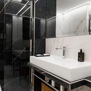 Executive King Room